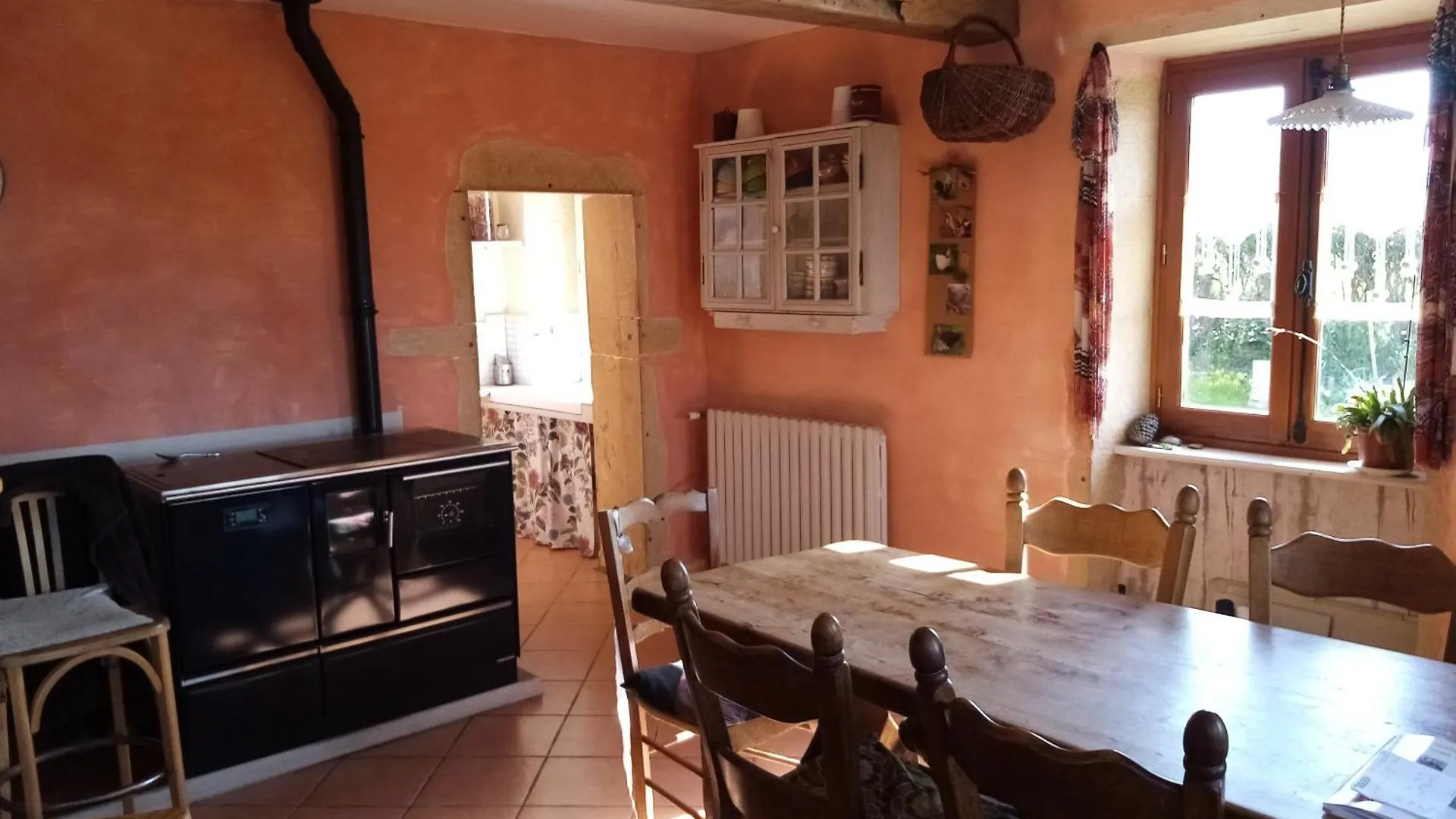 Chambres D'Hotes Les Papillons Mars  0*, Mars (Loire) Γαλλία
